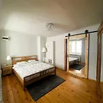 Dome Square Apartment, Old Town アパート